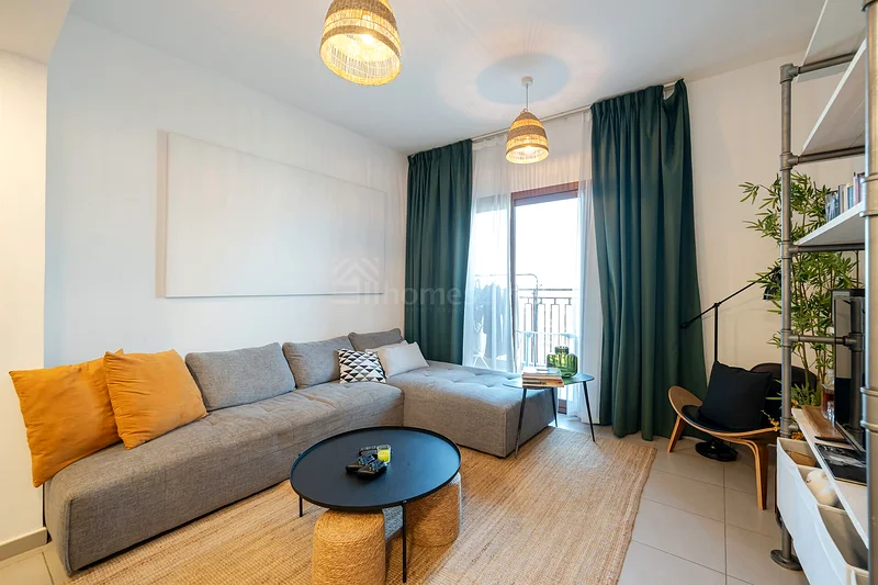 WELL MAINTAINED UNIT | BOULEVARD VIEW | SPACIOUS63952529491970110