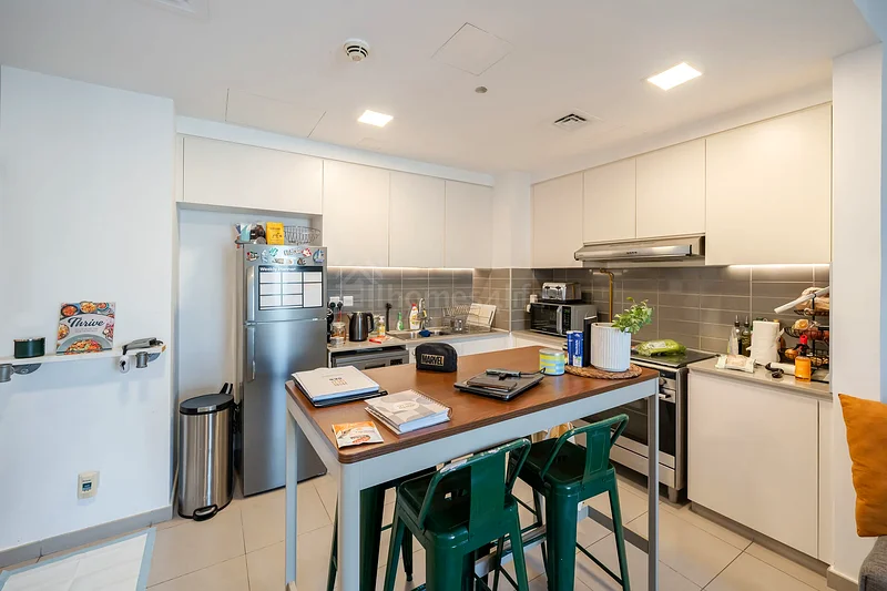WELL MAINTAINED UNIT | BOULEVARD VIEW | SPACIOUS63952529491970112