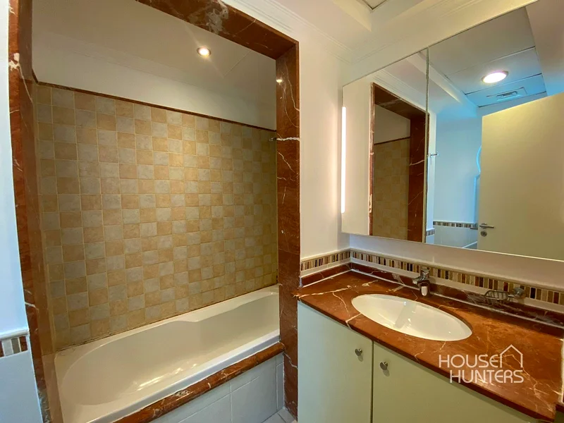 Vacant Unit | Single Row | Great Condition63735397909378114