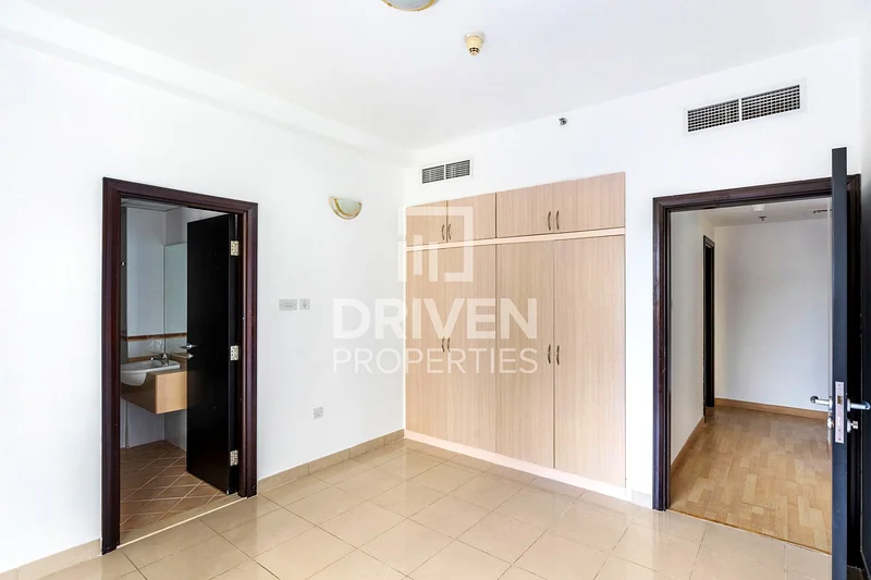 Vacant | Commodious Layout | Close to Mall63773536769538113
