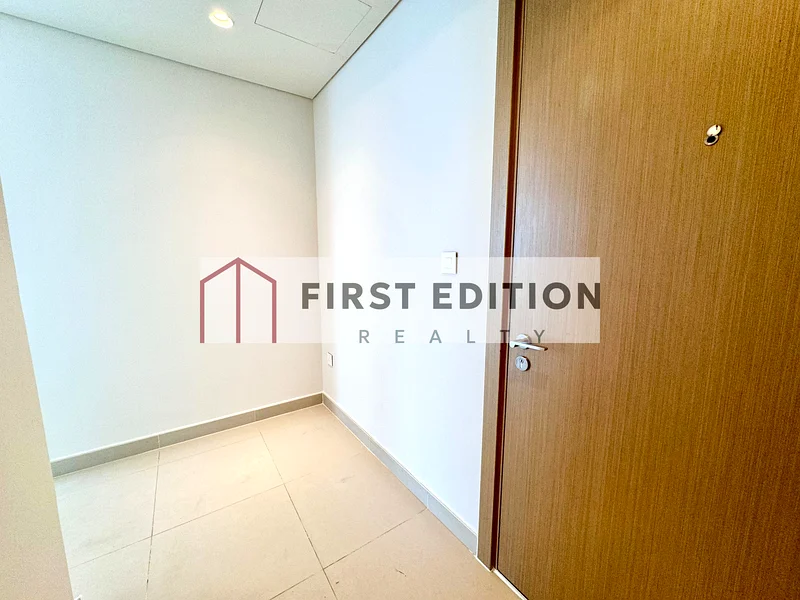 Semi furnished| Park&Water View | High floor63760126709889111