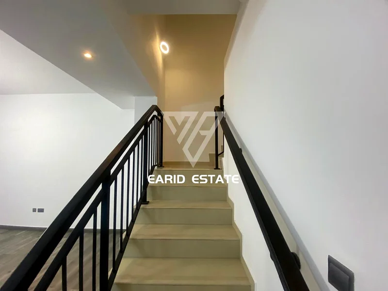 Single Row | Well Maintained | L Shape Garden63740771454083111