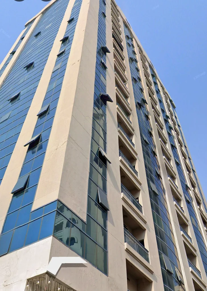 🏢 للبيع – مبنى فاخر في الرولة، الشارقة63818267350531110