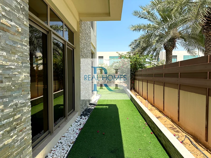Well Maintained - Single Row- Corner- Ready to Move63804242503297112