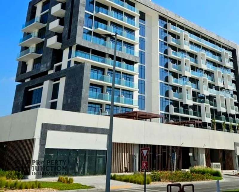 Spacious Unit F&B  Shell and Core64065595924994110