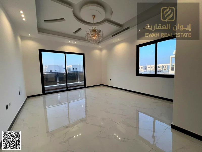 فيلا للبيع // /مساحة واسعة 5 غرف ماستر // سطح63908032990723112