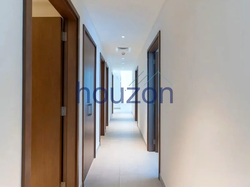 شقة جديدة بالكامل بـ 3 غرف نوم + غرفة خادمة | طابق عالي | شاغرة63759932656769113