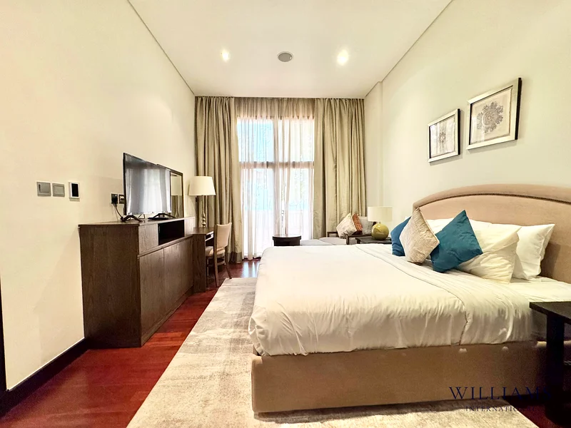 LUXURY LIVING | BEACH ACCESS | SEA VIEW64009204674434114