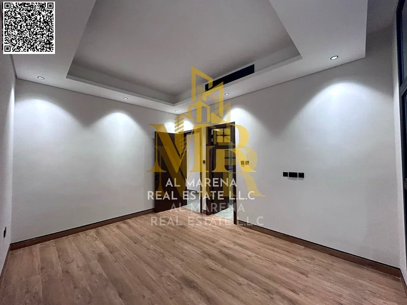 Luxury villa with modern design for sale directly from the owner in Alia. Live in luxury in a charming villa.63873323869698114