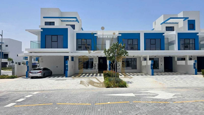 Community View | Middle | Brand New | Spacious63725736112131110