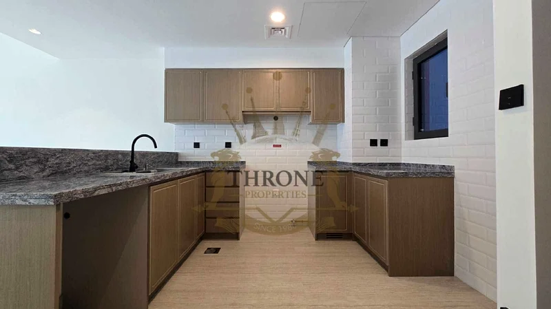 Community View | Middle | Brand New | Spacious63725736112131114