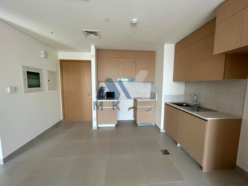 Burj and Water View / Brand New / Beach Access63760126637571112