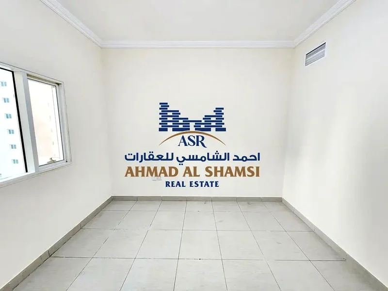 شقة واسعة من غرفتي نوم || صالة رياضية مجهزة || خزائن ملابس || جاهزة للانتقال || قريبة من حدود دبي63707321604737112