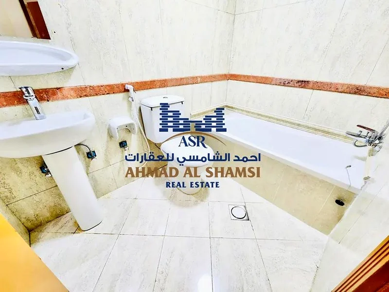 شقة واسعة من غرفتي نوم || صالة رياضية مجهزة || خزائن ملابس || جاهزة للانتقال || قريبة من حدود دبي63707321604737111