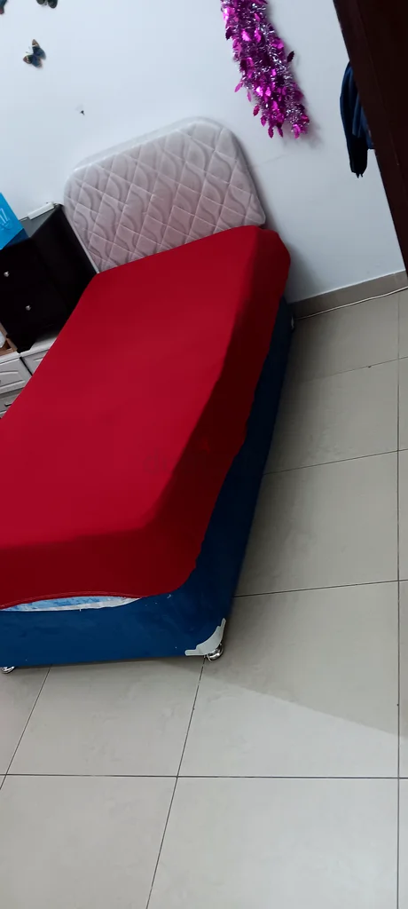 مساحة سرير متاحة للسيدات بالقرب من مترو برجمان63796367316995112