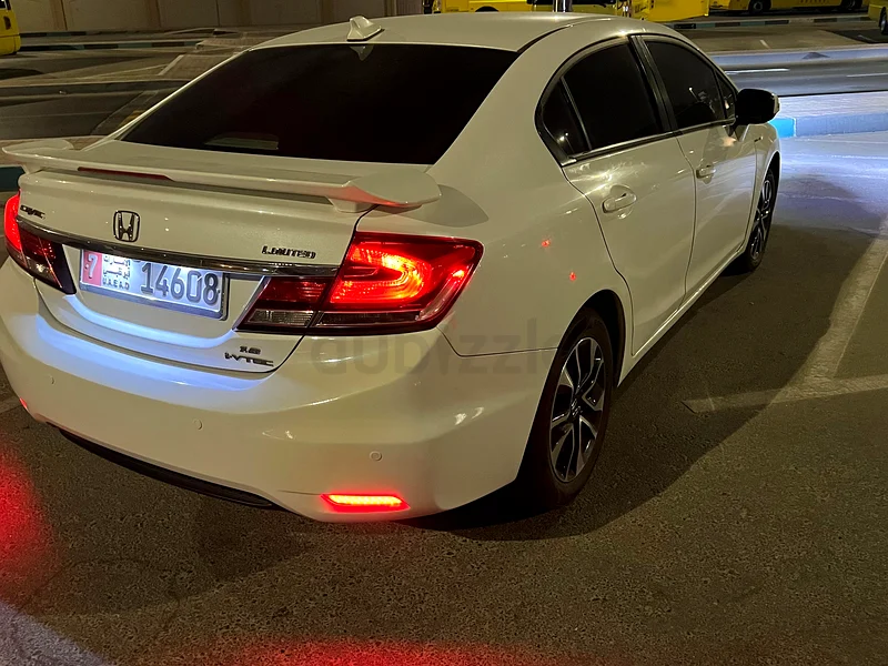 HONDA CIVIC 2024 GCC LOW KM63699033372418114