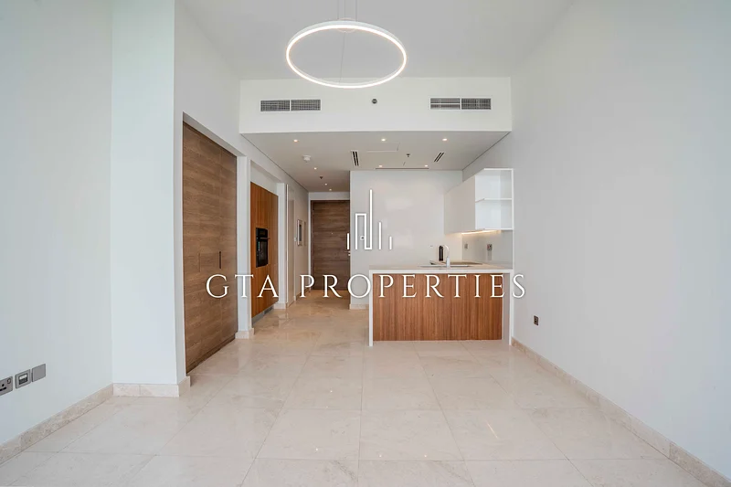 Modern Studio | Panoramic Sea View | Vacant63724787055874114