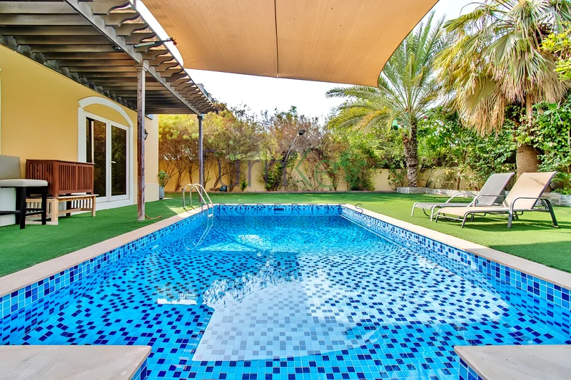 Upgraded 5 Bed + pool | Mazaya B1 | Quiet Location63916904244738112