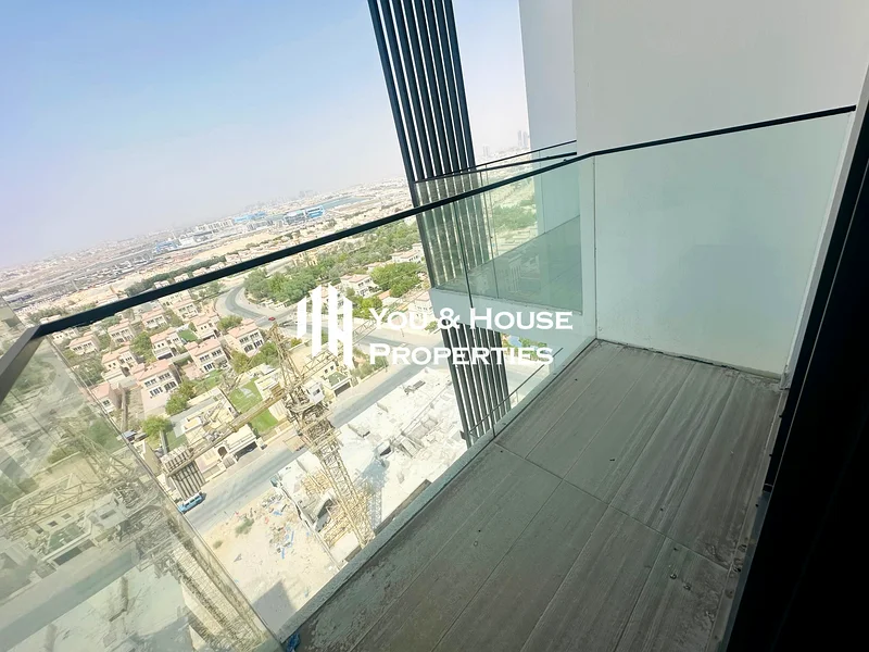 شقة بتصميم فاخر مع أجهزة مطبخ متضمنة بالقرب من المول63784611255043112
