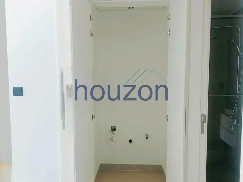 شقة حديثة بغرفة نوم واحدة | شاغرة | بدون رسوم تبريد63753748935555114