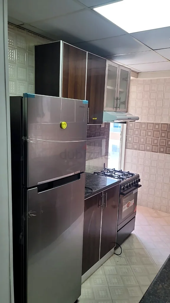 شقة للتقاسم الغرفة63796472023042113