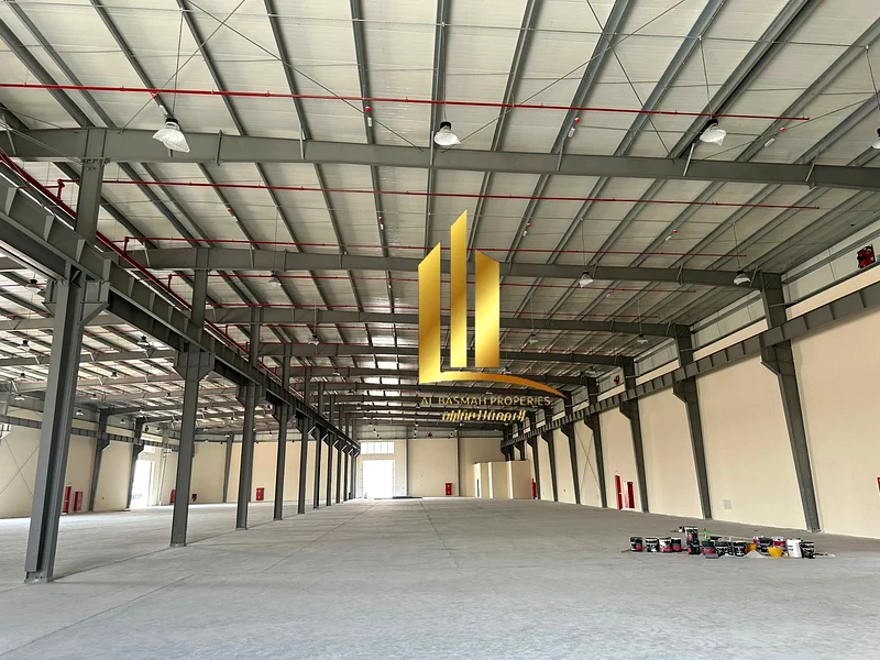 For sale, a large warehouse (corner) in Emirates Industrial City, Block (5), freehold for Arabs.   With an area of ​​45,000 square feet, on a corner o63819416629633110