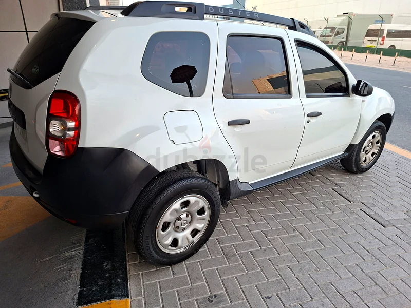 2015 RENAULT DUSTER RTA PASSED LOW KM WELL MAINTAINED GCC IN EXCELLENT CONDITION63700662478850111