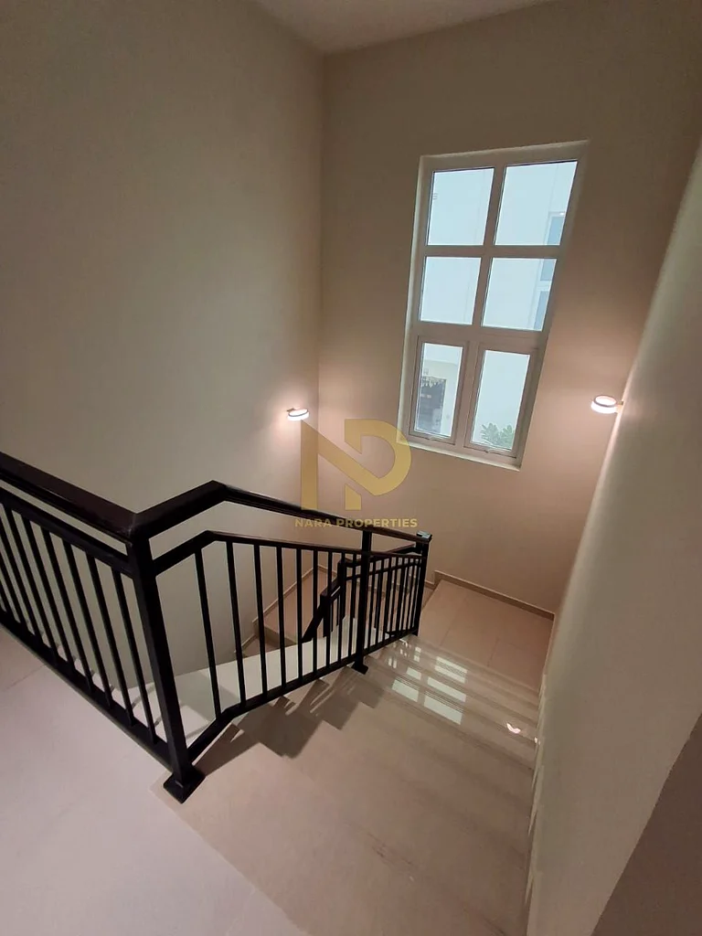 3Beds + Maids | Corner Unit  | Newly handed over villa never been occupied | Motivated Seller | Call now!!!!!64001701224835113