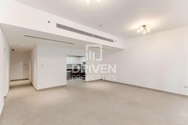Ready to Move in | Unique Layout | Low Floor63775020349057113