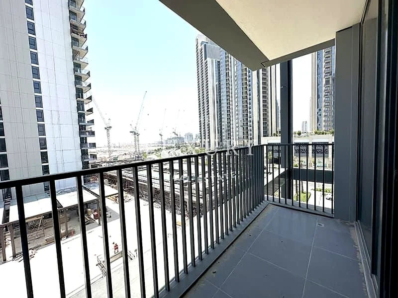 Huge Layout  | Unfurnished |  Partial Sea View64026024254209111