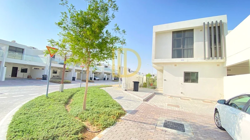 Notice Served | Rented | 3 Bed |Corner Villa| R2EE64003601465857110
