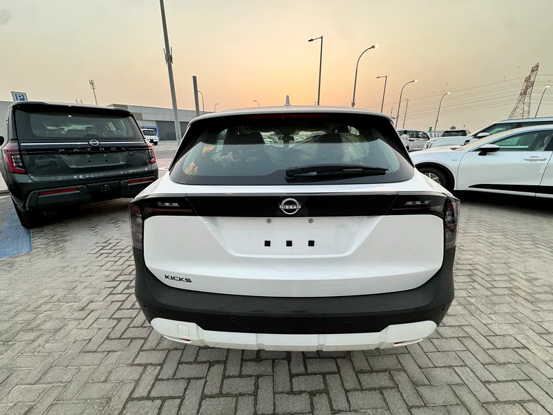 Nissan Kicks Gulf model with warranty63699058209409112