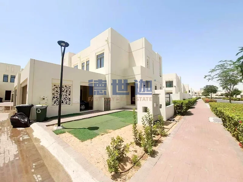 Corner Unit | Close To Amenities | Large Garden63919101474051110