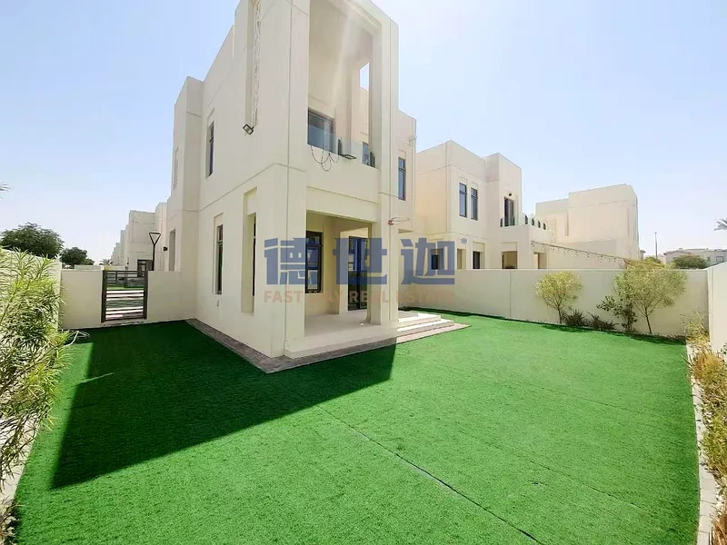 Corner Unit | Close To Amenities | Large Garden63919101474051111