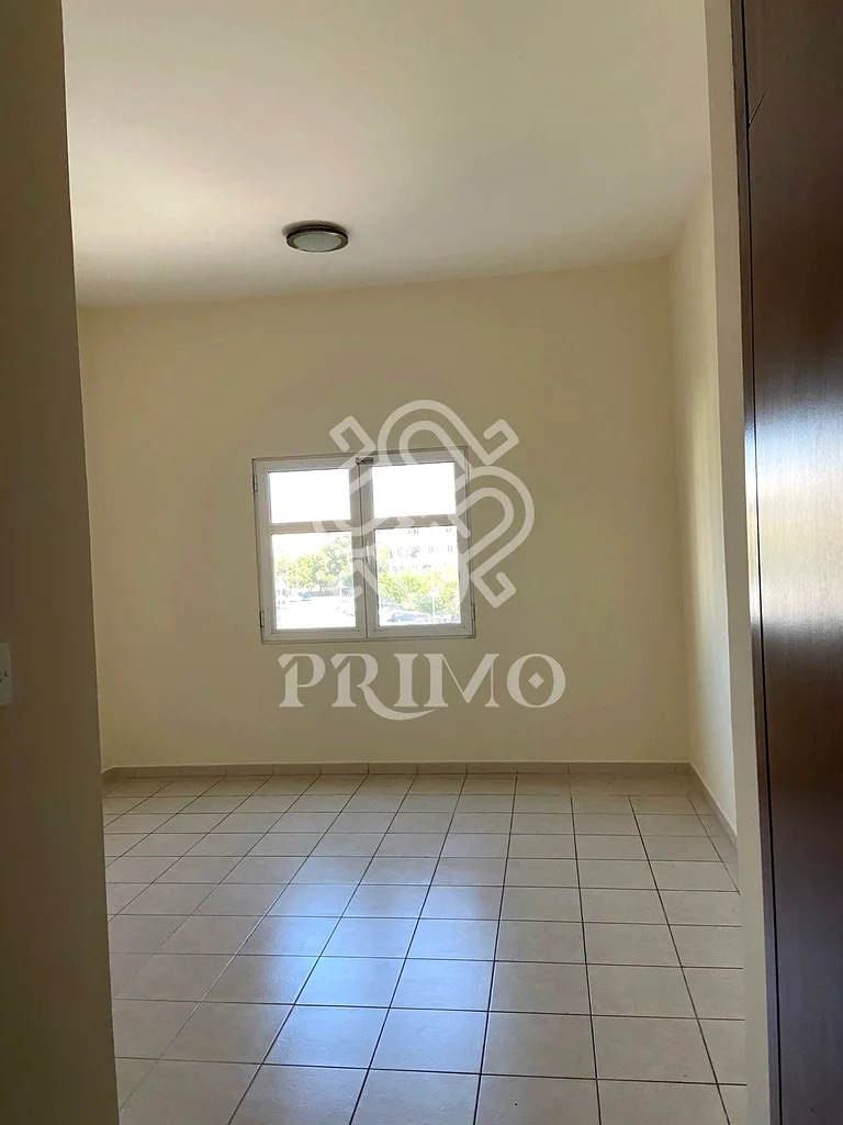 Spacious 1BHK Apartment | Prime Location | Next to Metro63936026588675112