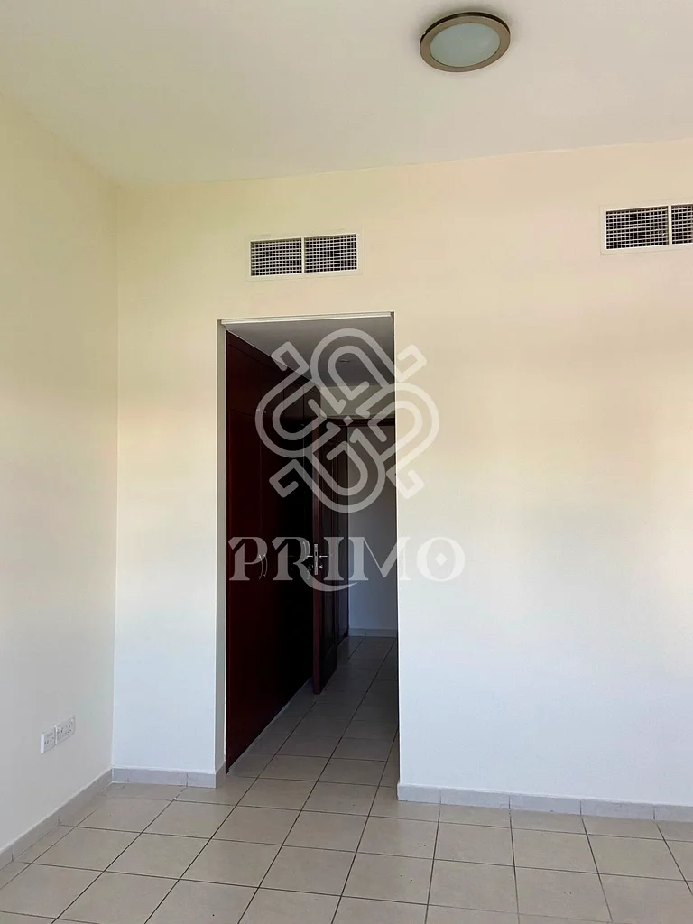 Spacious 1BHK Apartment | Prime Location | Next to Metro63936026588675113