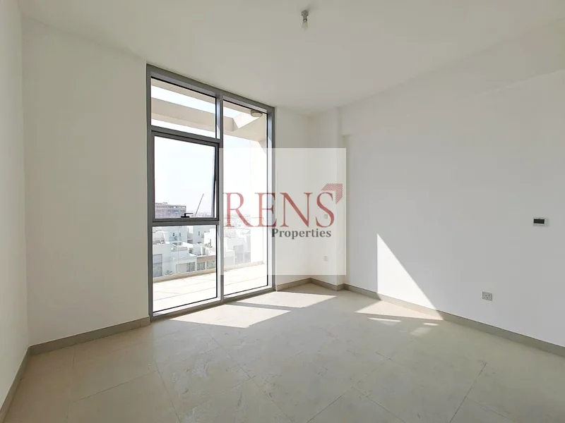 Spacious Layout | Family-Friendly | With Balcony63751581497475111