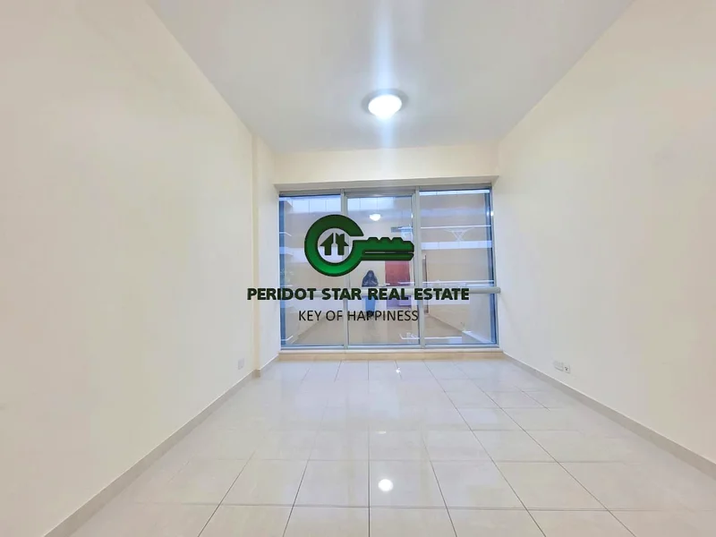 3 غرف نوم + غرفة خادمة || أجهزة مطبخ || بالقرب من المترو || في منخول63767557158914114