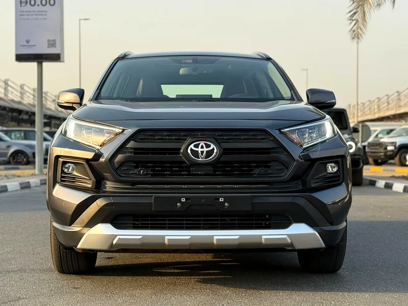 Toyota rav4 adventure gcc specs under warranty full history service original paint63699051853827110
