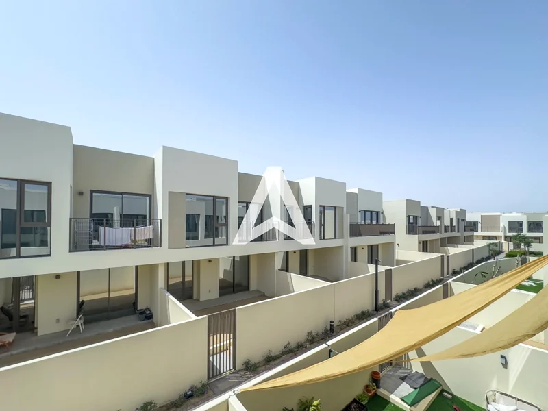 Spacious 3BR + Maid | Parkside 2 | Vacant63805749447681114