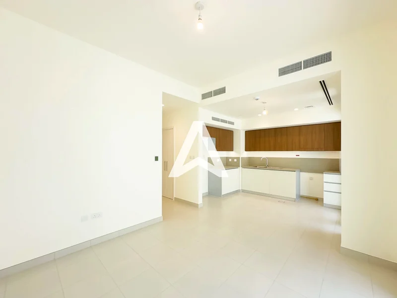 Spacious 3BR + Maid | Parkside 2 | Vacant63805749447681111