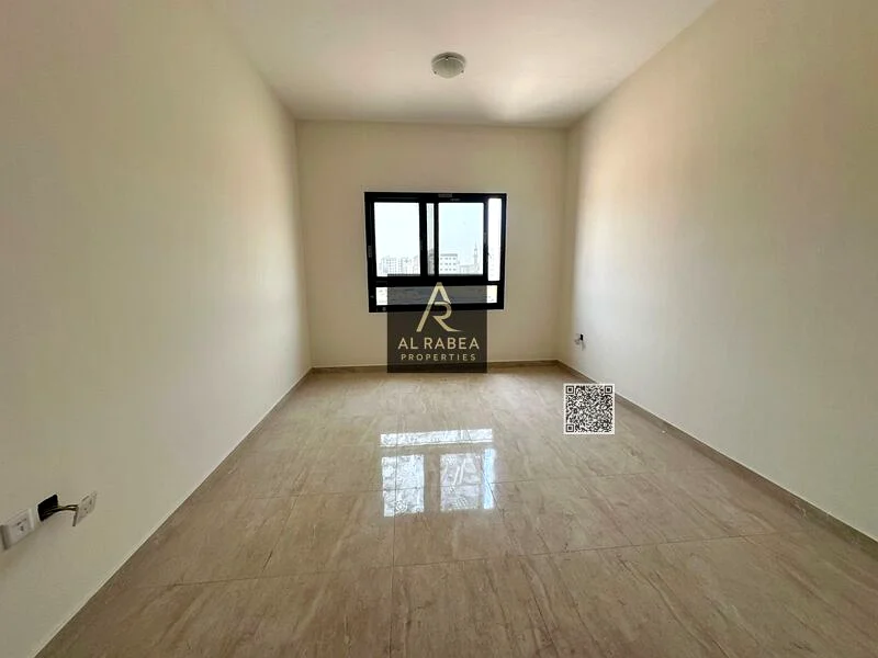 First inhabitant, one room and two bathrooms in Al Jurf 363713311827201113