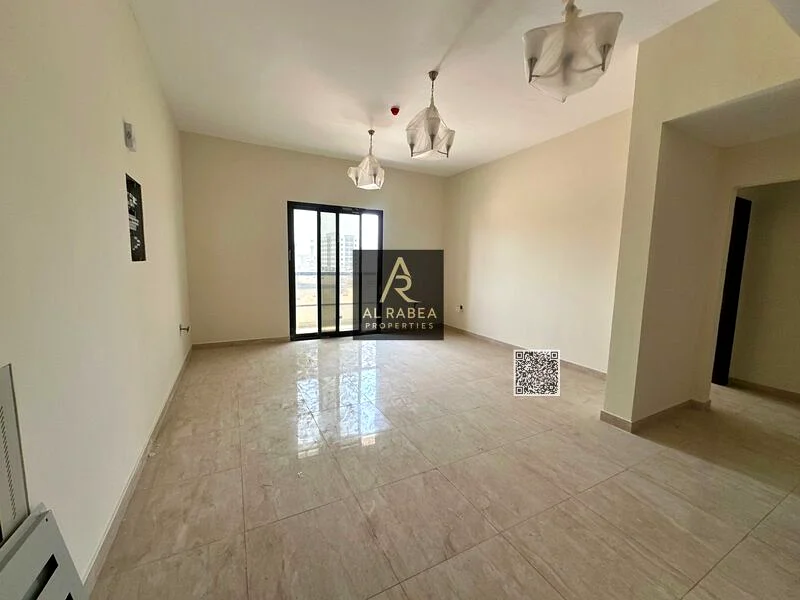 First inhabitant, one room and two bathrooms in Al Jurf 363713311827201111
