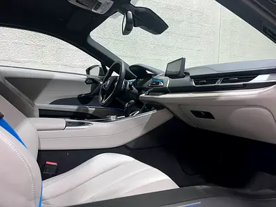 2017 BMW I8 — фото 10