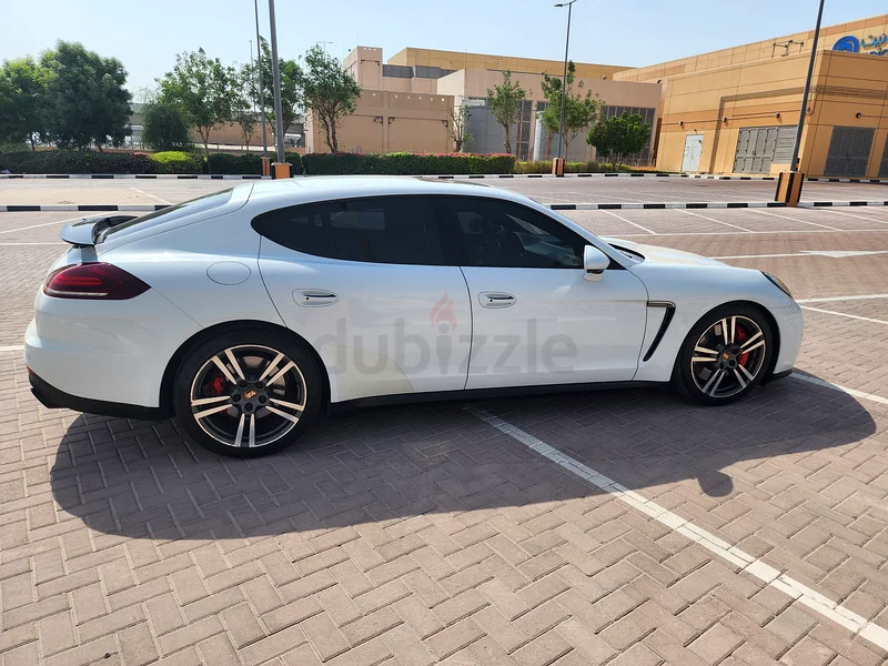 ((باناميرا GTS فائقة النظافة تم صيانتها من قبل الوكالة))63699038952577112
