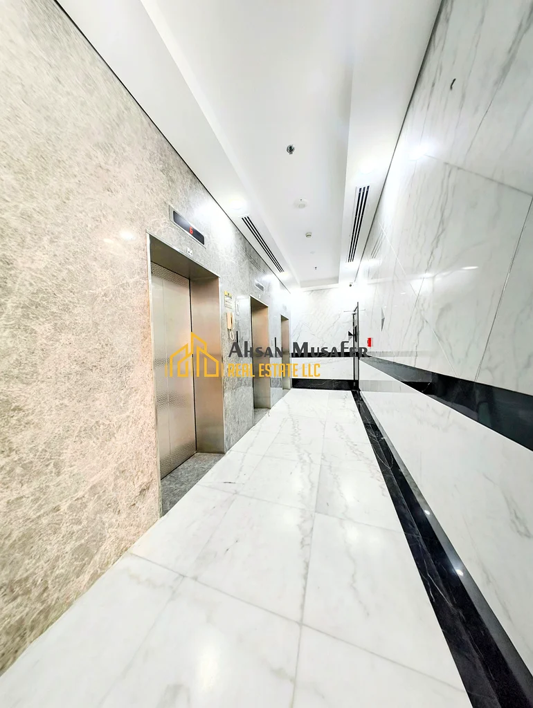 BRAND NEW BUILDING ! PRIME LOCATION! INSIDE CABNIT! AVAILABLE IN EASY 4 CHEQUE ALTOWN SHARJAH63707962132355112