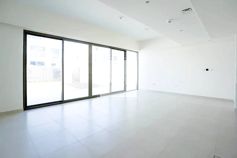 Close to Pavilion | Palma | Brand New | Vacant63732115550977112