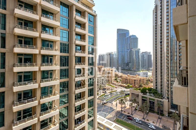 Available Now | Prime Location | Mid Floor63799764167426111