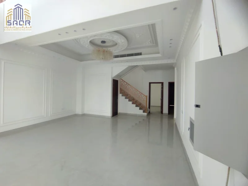 Luxury residential opportunity: 6 master bedroom villa + 2 floors and roof + swimming pool in Al Alia - priced at 2,950,00063873066958467114