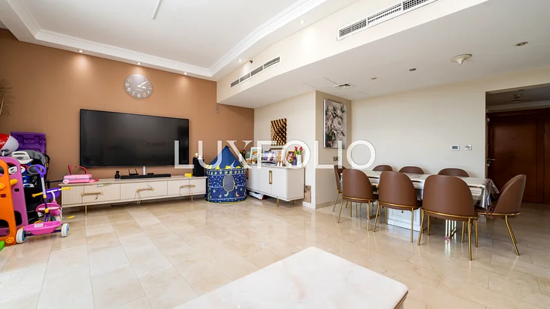 HIGH FLOOR | VACANT | LARGE LAYOUT64037065281538113